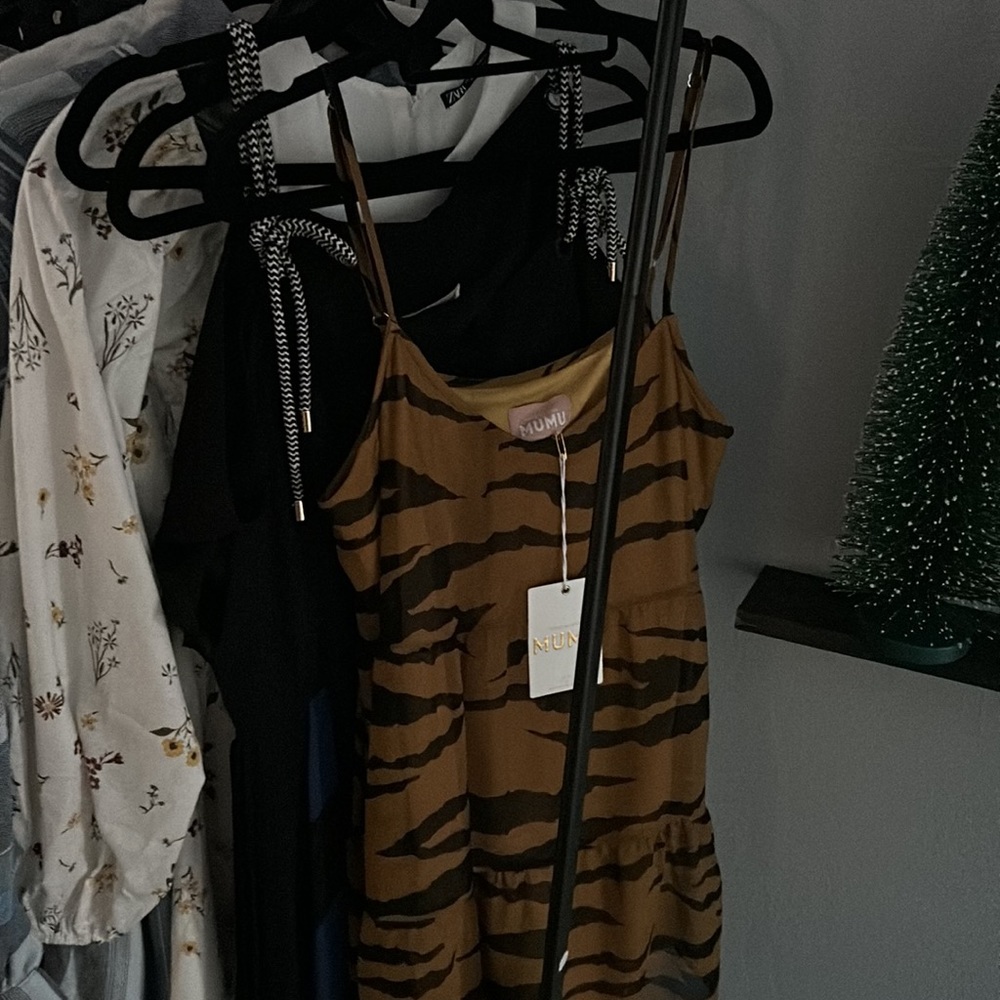 Show me your mumu dress - Picture 2 of 2